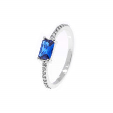 Solitaire ring 14 carat white gold with blue zircon