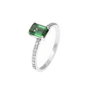 Ring with natural green tourmaline and diamonds 18 carats white gold