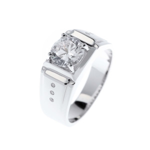 Men's ring made in 925 silver with white zircon stones